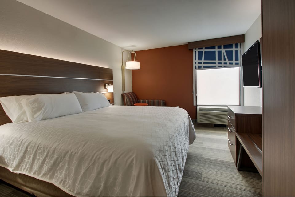 In-room safe, desk, iron/ironing board, free cribs/infant beds
