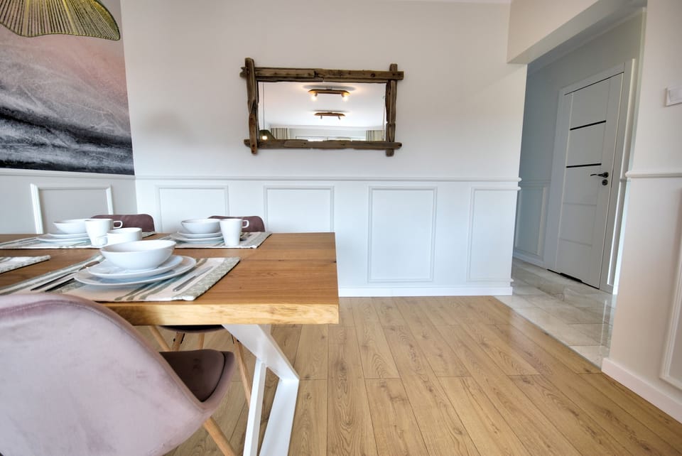 Family Apartment | 2 bedrooms, iron/ironing board, WiFi (free), bed sheets