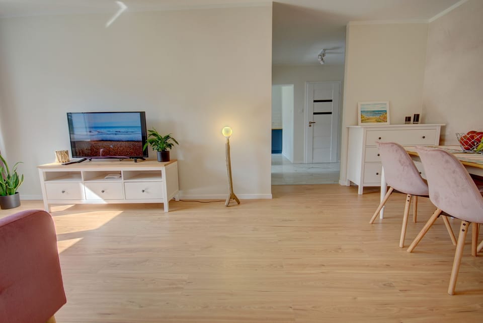 Basic Apartment | 2 bedrooms, WiFi (free), bed sheets