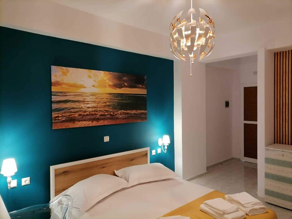 Premium bedding, Select Comfort beds, in-room safe, laptop workspace