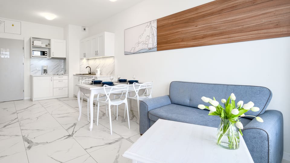 Apartment (104) | Living area