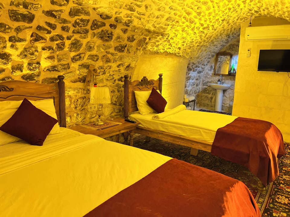 Family Room | Minibar, free WiFi