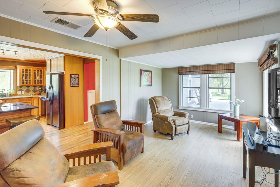 House (3 Bedrooms) | Interior