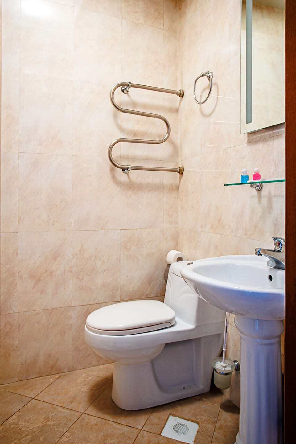 Standard Double Room | Bathroom | Towels