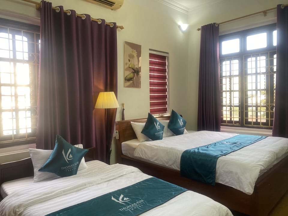 Traditional Triple Room, City View | In-room safe, individually furnished, desk, free WiFi