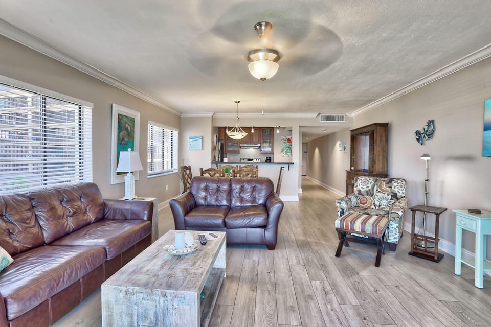 Condo, 1 King Bed (Land's End 11-407 Beach Front - Premi) | Living area | TV
