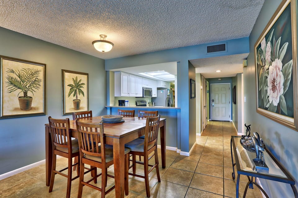 Condo, Multiple Beds (Land's End 4-304 Bay Front - Premier) | Dining