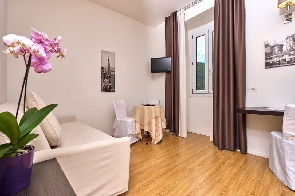 Superior Room, Lake View | Premium bedding, down comforters, in-room safe, desk