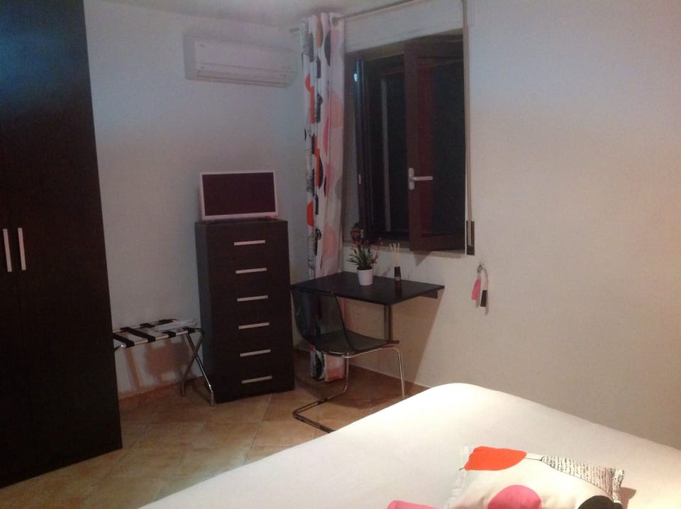 Comfort Double Room, 1 Bedroom, Private Bathroom | Frette Italian sheets, premium bedding, down comforters, cribs (free)