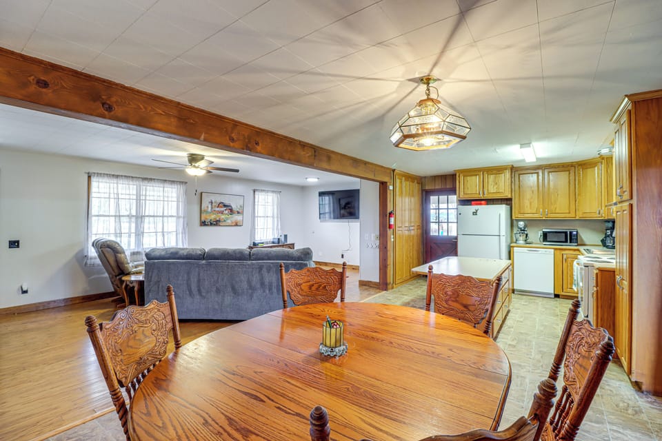 House (3 Bedrooms) | Interior