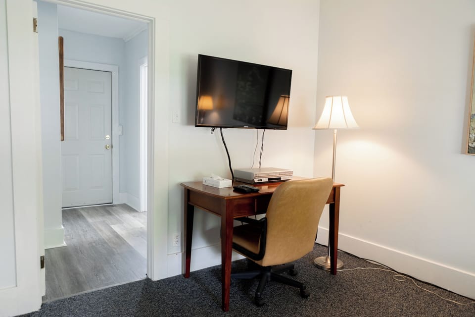 Family Suite | Living area | Flat-screen TV
