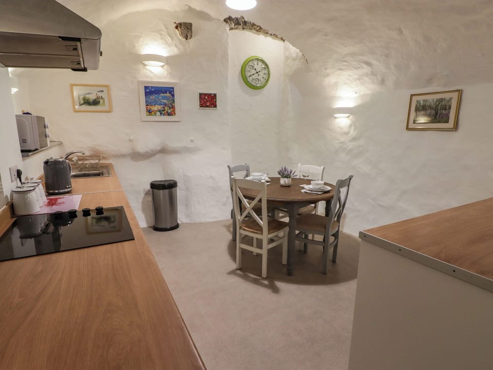 Cottage | Interior