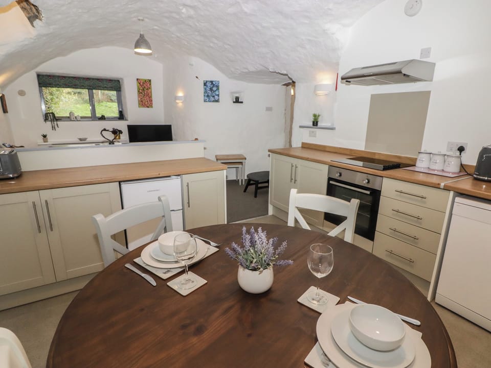 Cottage | Interior