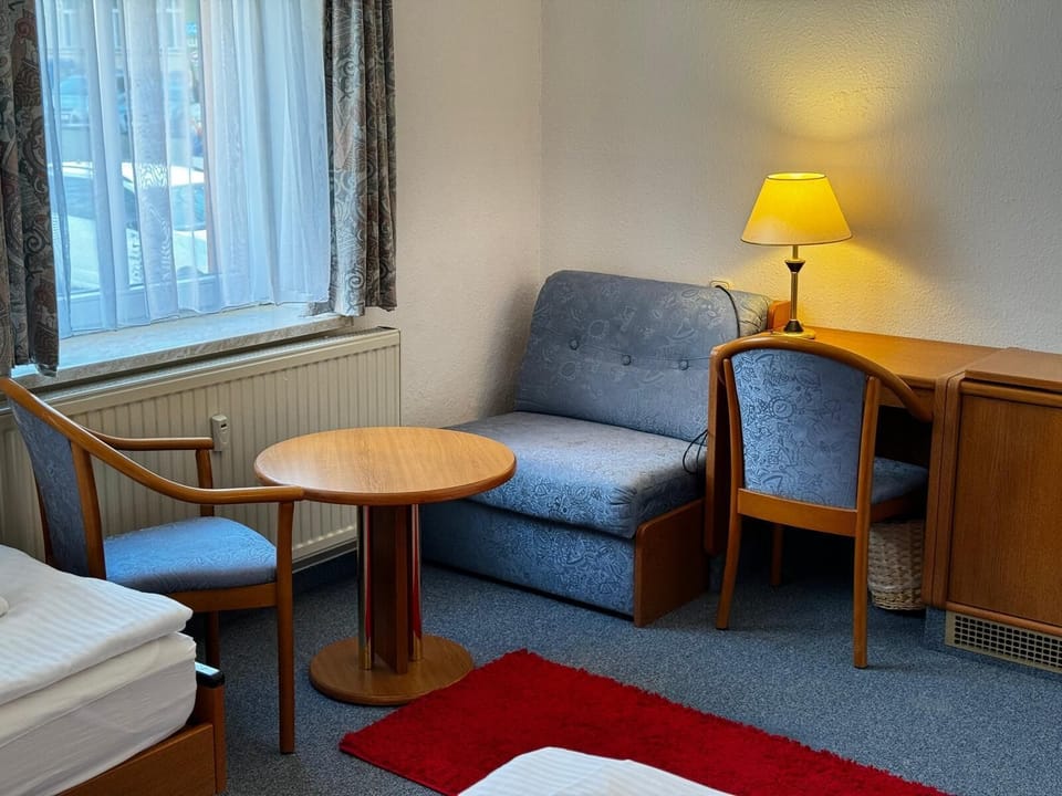 Standard Double Room | Laptop workspace, WiFi (free), bed sheets