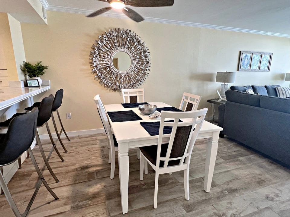 Condo, Multiple Beds, Pool Access (Breakers #54) | 2 bedrooms, individually decorated, individually furnished, bed sheets