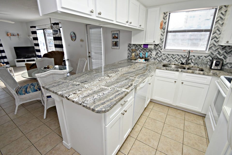 Condo, Multiple Beds, Balcony (Heron Landing #11) | Private kitchen | Coffee/tea maker