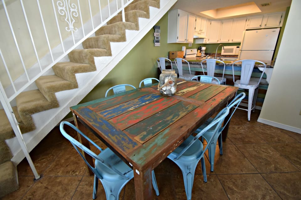 Condo, Multiple Beds, Balcony, Beach View (Lagoon Run 308) | 3 bedrooms, individually decorated, individually furnished, bed sheets
