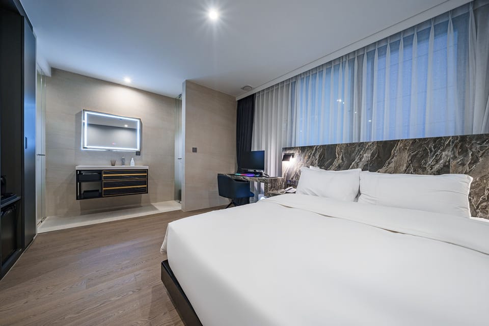 Deluxe Double Room | Soundproofing, free WiFi