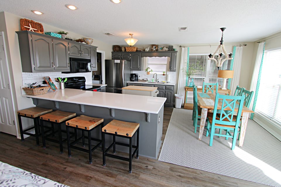 House, Multiple Beds, Patio, Beach View (Pelican's Rest Beach House) | 3 bedrooms, individually decorated, individually furnished, bed sheets