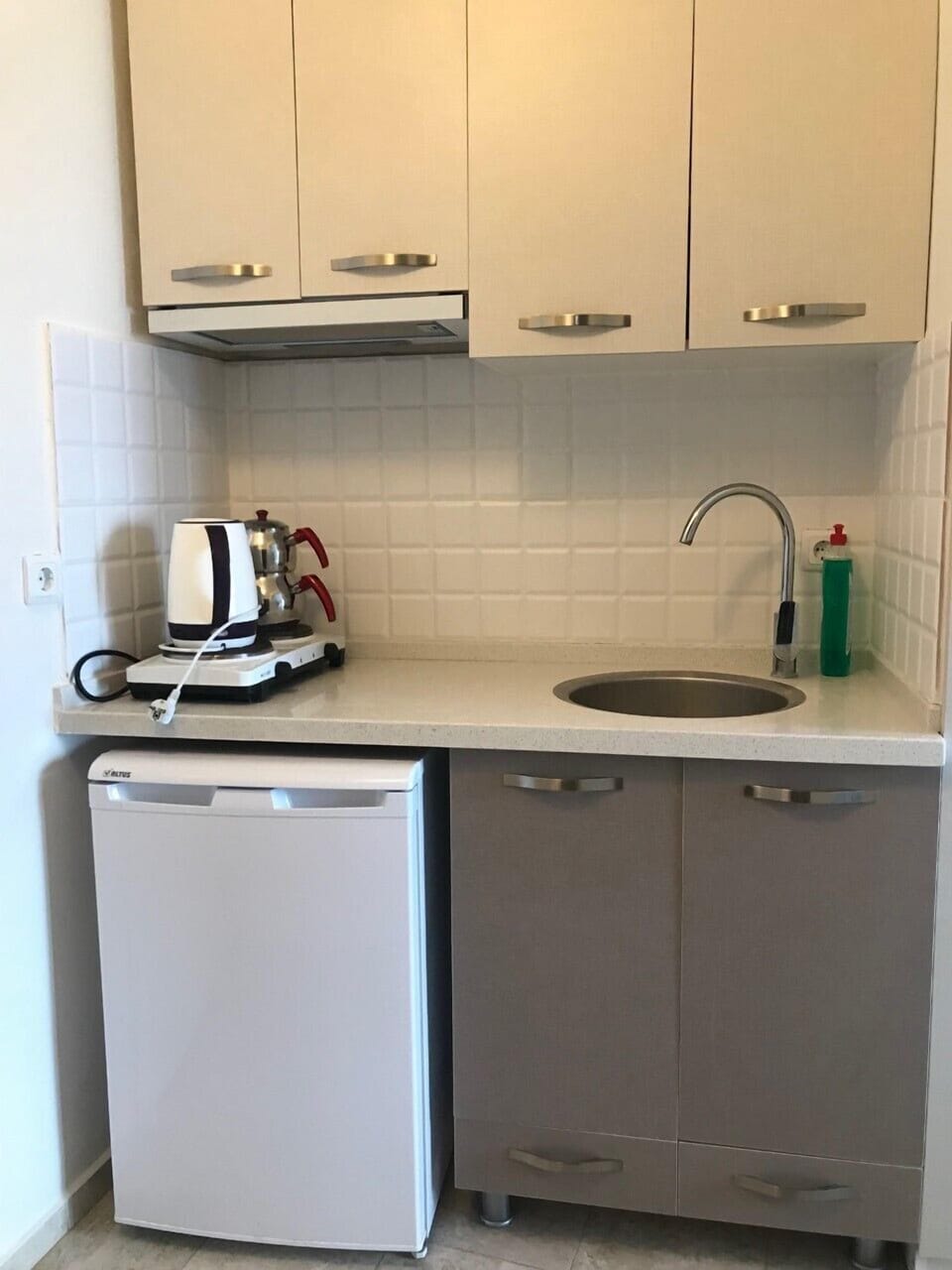 Apartment | Private kitchen | Electric kettle