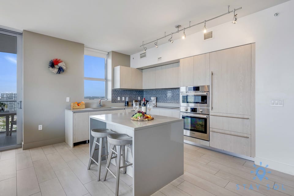 House | 3 bedrooms, desk, iron/ironing board, high-speed internet