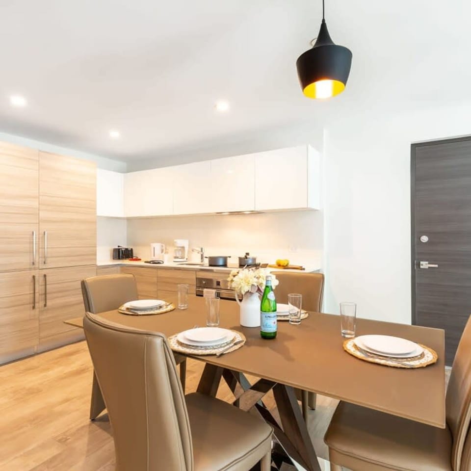 House | 1 bedroom, desk, high-speed internet