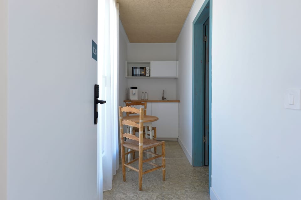 Attic with terrace | Premium bedding, memory foam beds, in-room safe, blackout drapes