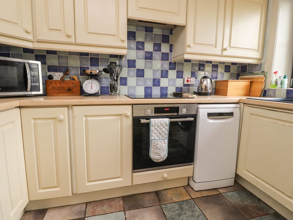 Fridge, dishwasher, electric kettle, toaster