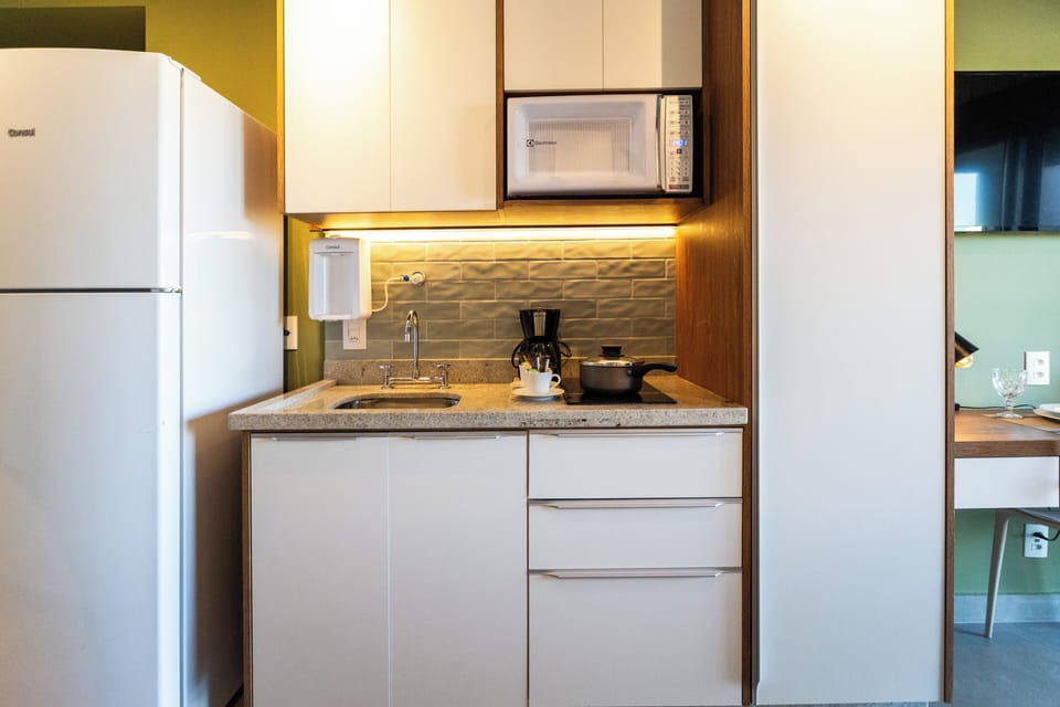 1502 Haus Residences | Private kitchen