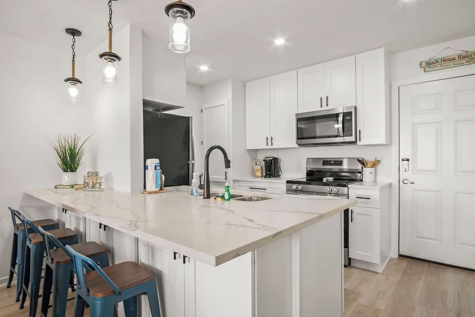 Condo, Multiple Beds, Patio, Ocean View (Casa Sea-Esta) | Private kitchen | Fridge, microwave, oven, stovetop