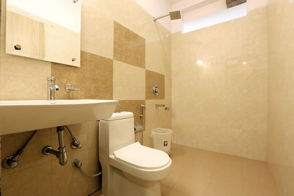 Deluxe Room | In-room safe, desk, soundproofing, free WiFi