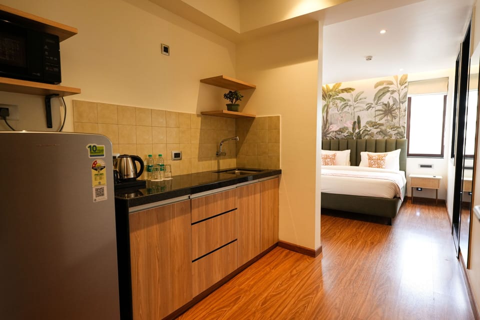 Deluxe Double Room | In-room safe, soundproofing, iron/ironing board, cribs/infant beds