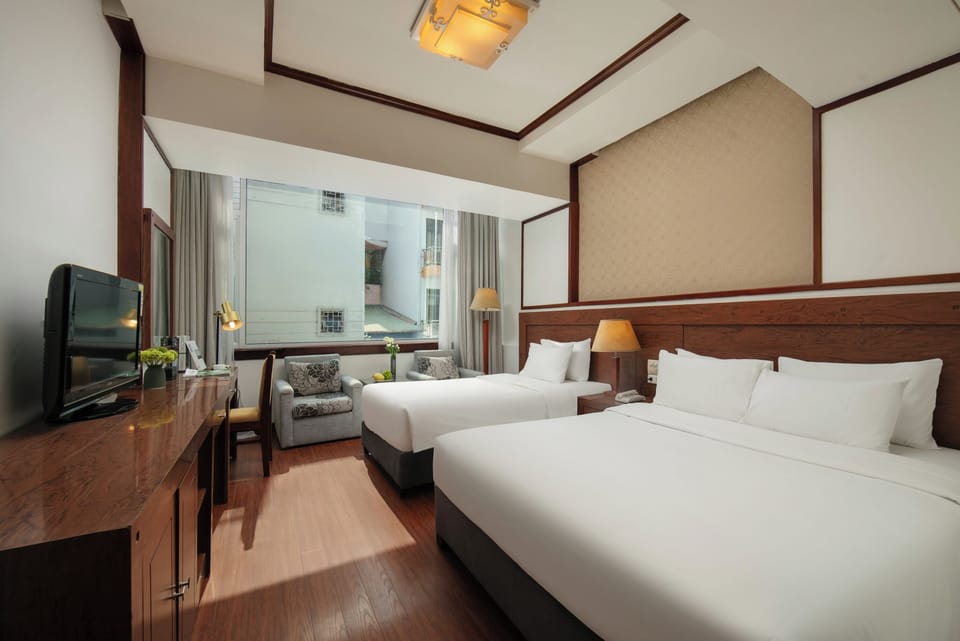 Family Suite | Premium bedding, down comforters, pillowtop beds, minibar
