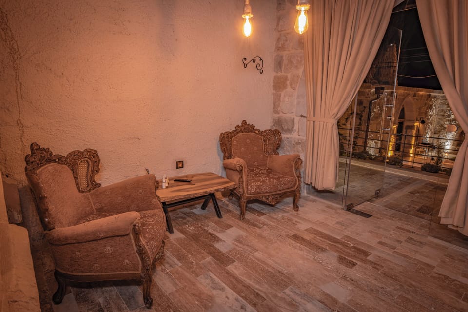 Standard Room, Courtyard View | Individually decorated, soundproofing, free WiFi, bed sheets