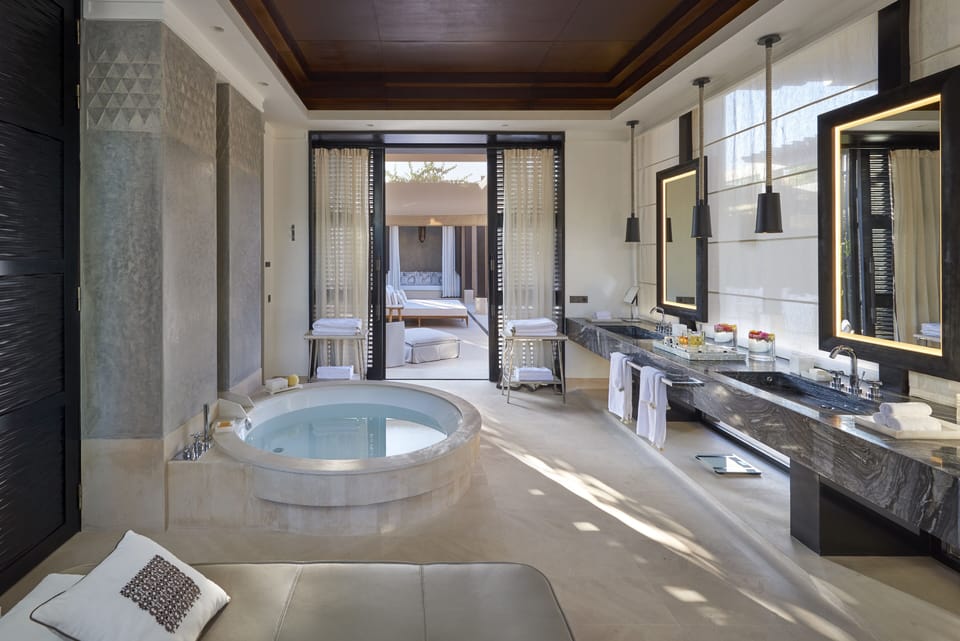 Separate tub and shower, deep soaking tub, rainfall showerhead
