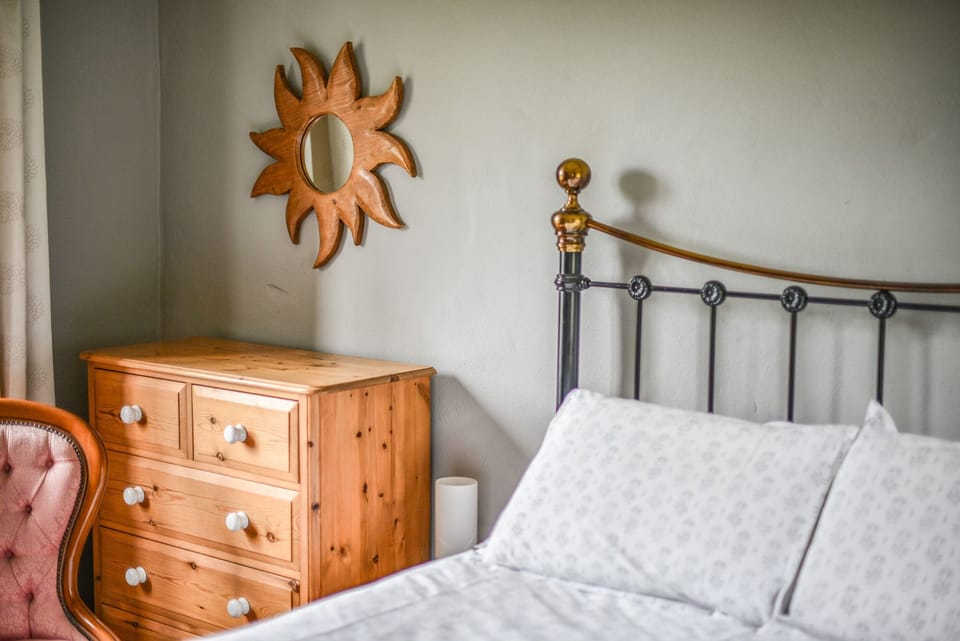 3 bedrooms, individually decorated, individually furnished, free WiFi