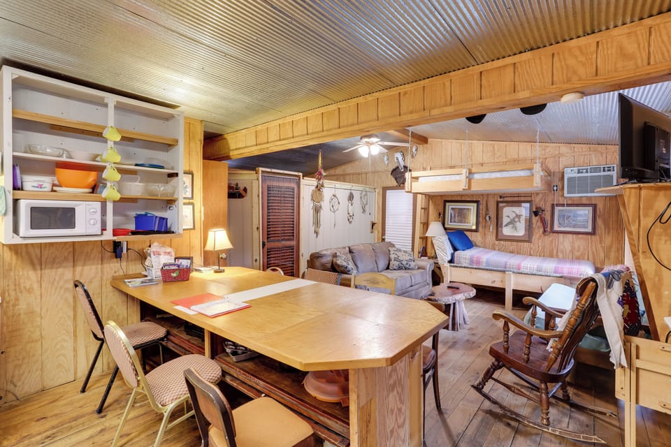 House (1 Bedroom) | Interior