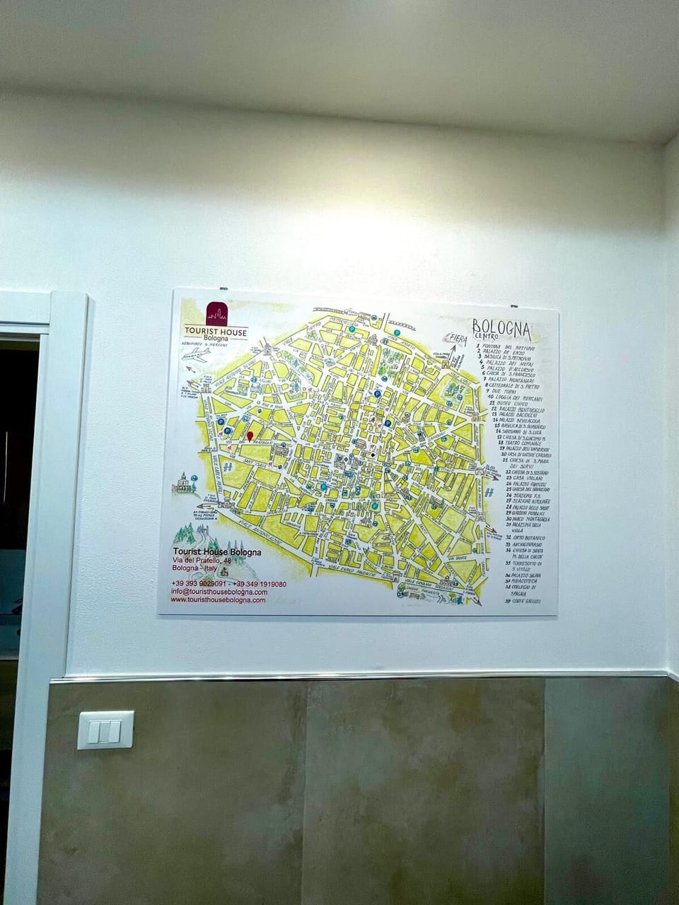 Basic Apartment | Living area | Flat-screen TV