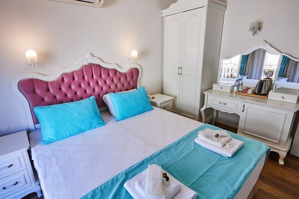 Standard Room | Premium bedding, minibar, desk, laptop workspace