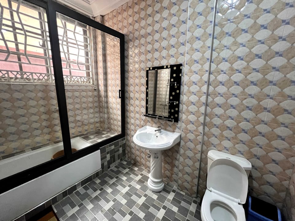 Royal Room | 1 bedroom, premium bedding, down comforters, pillowtop beds