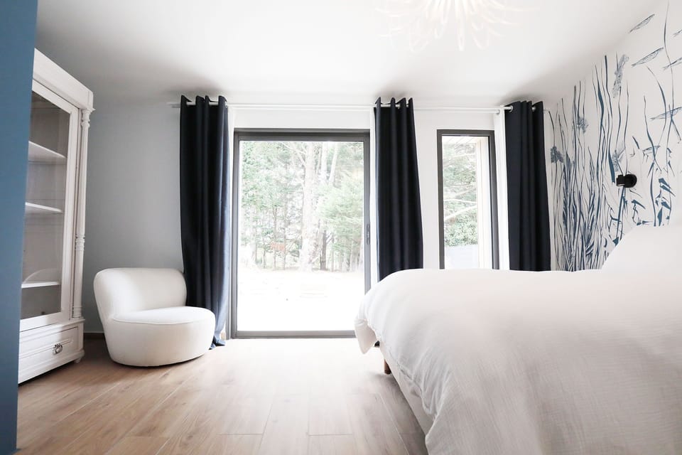 Comfort Double Room, 1 Queen Bed | Premium bedding, down comforters, pillowtop beds, individually decorated