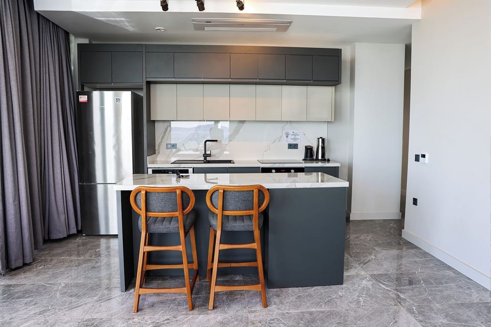 Exclusive Condo, Sea View | Premium bedding, desk, laptop workspace, blackout drapes
