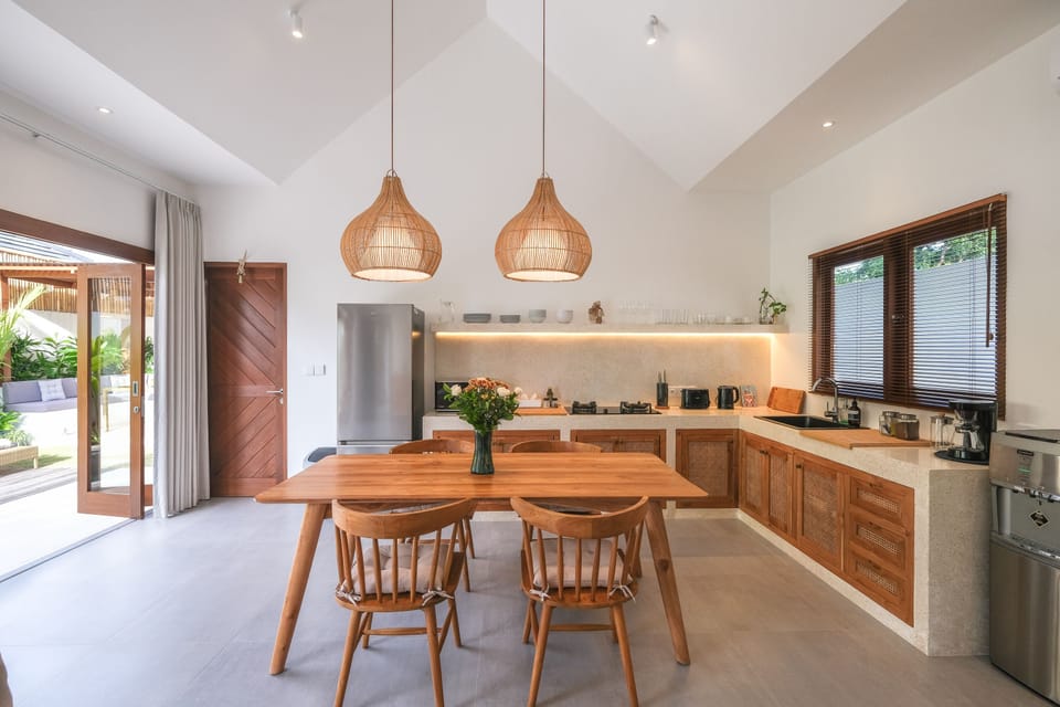 Villa | Private kitchen | Fridge, microwave, stovetop, coffee/tea maker