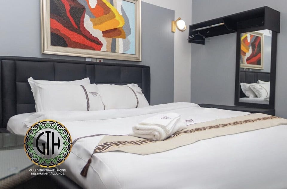 Standard Room | Desk, laptop workspace, soundproofing, WiFi (free)