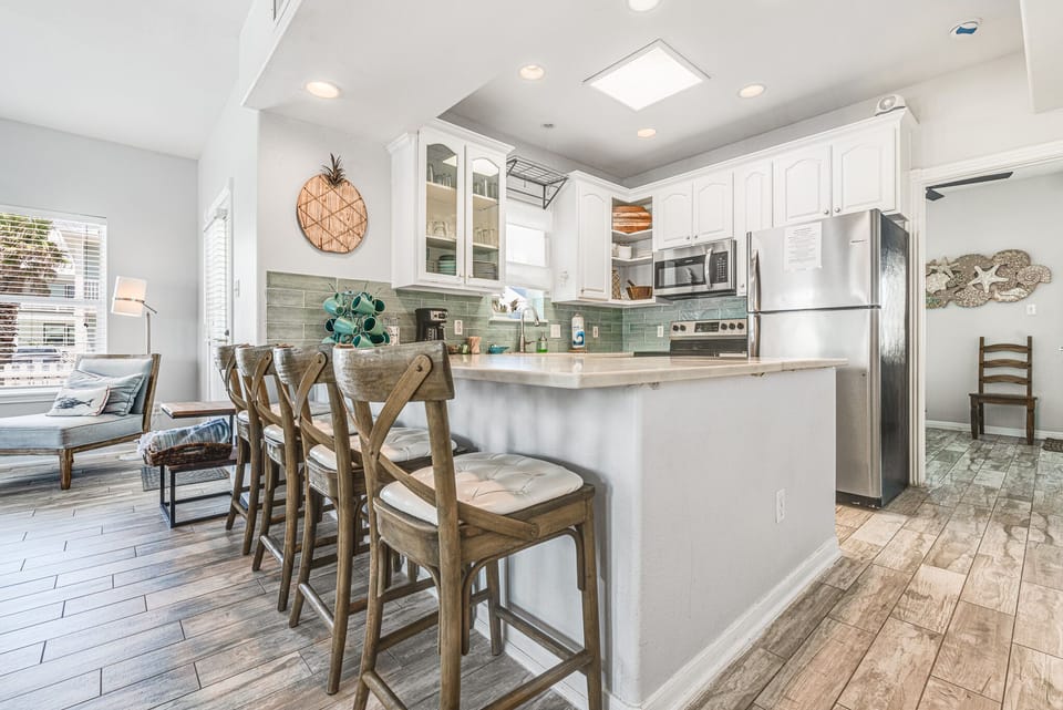House, Multiple Beds, Patio (Blue Fin House) | Private kitchen | Coffee/tea maker, dining table