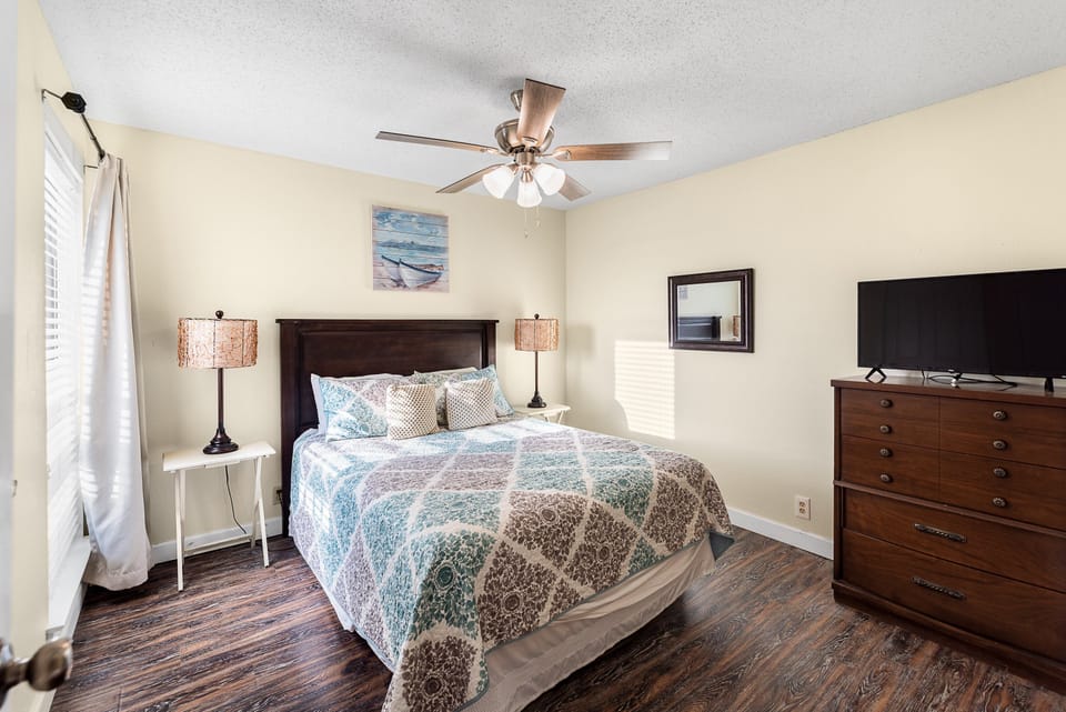 Condo, Multiple Beds, Hot Tub (Spinnaker 317) | 2 bedrooms, individually decorated, individually furnished