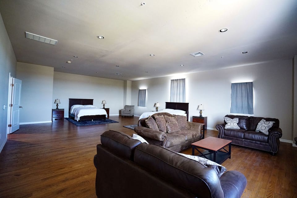 Double Room | Iron/ironing board, free WiFi, bed sheets