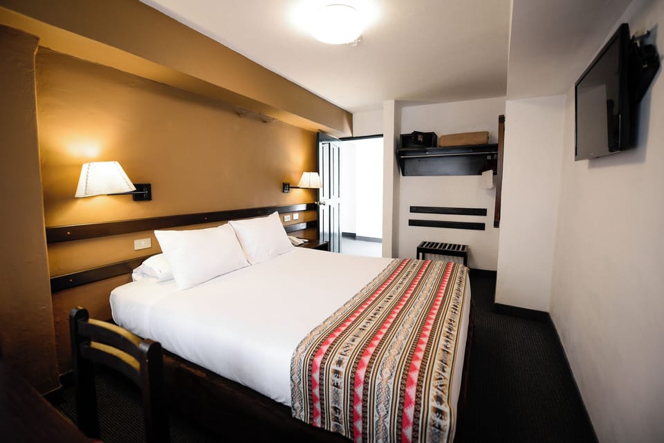 Double Room | In-room safe, desk, laptop workspace, free WiFi