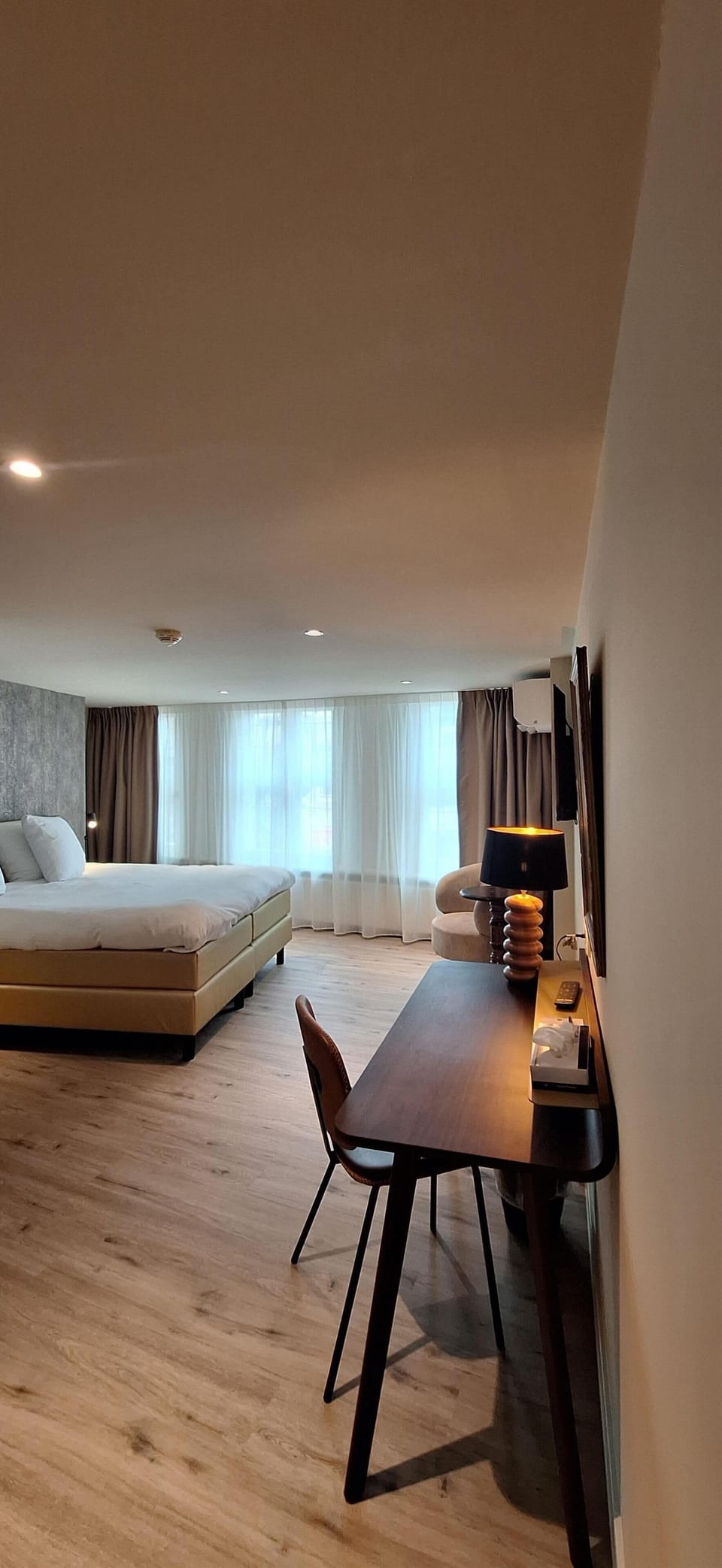 Desk, iron/ironing board, free WiFi, bed sheets