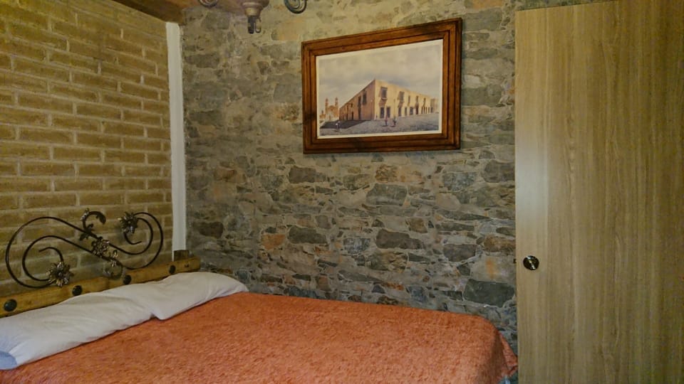 Basic Room, Courtyard View | Individually decorated, free WiFi, bed sheets